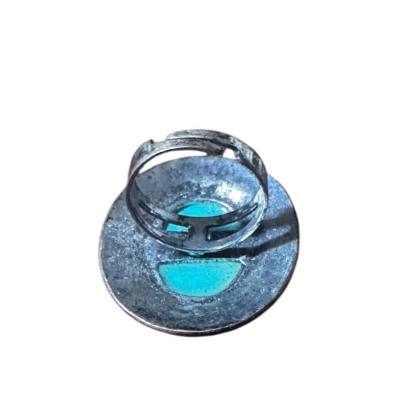 VINTAGE Turquoise Silver Toned Spiral Oval Ring - Picture 4 of 4